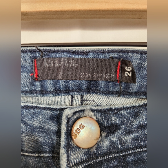 BDG Urban Outfitters slim straight jeans, size 26 - Picture 3 of 6